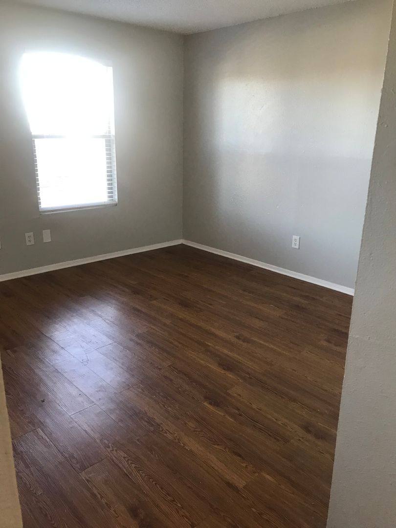 Apartment for rent at 1916 Roberts Cut Off Rd, Fort Worth, TX 76114