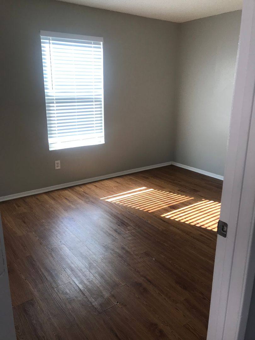Apartment for rent at 1916 Roberts Cut Off Rd, Fort Worth, TX 76114