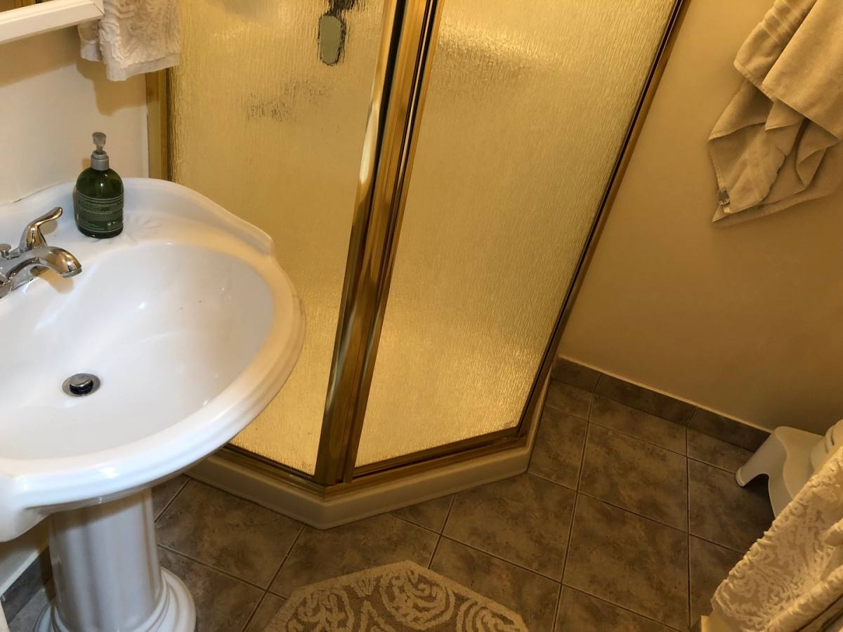 Apartment for rent at 1172 Alameda Ave, Glendale, CA 91201