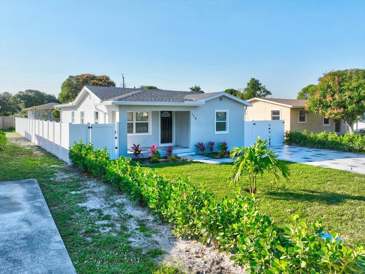 Apartment for rent at 320 NW 6th Ave #320, Delray Beach, FL 33444