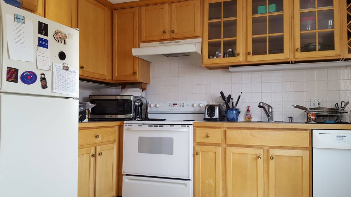 Apartment for rent at 221 Summer St, Buffalo, NY 14222