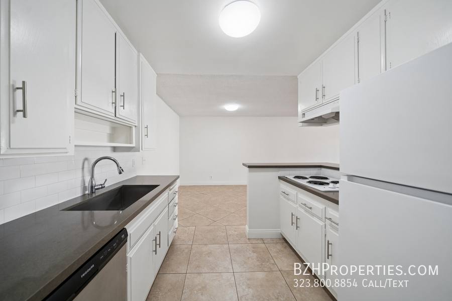 Apartment for rent at 105 S Orlando Ave #207, Los Angeles, CA 90048