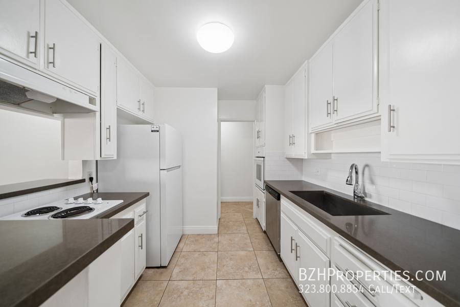 Apartment for rent at 105 S Orlando Ave #207, Los Angeles, CA 90048