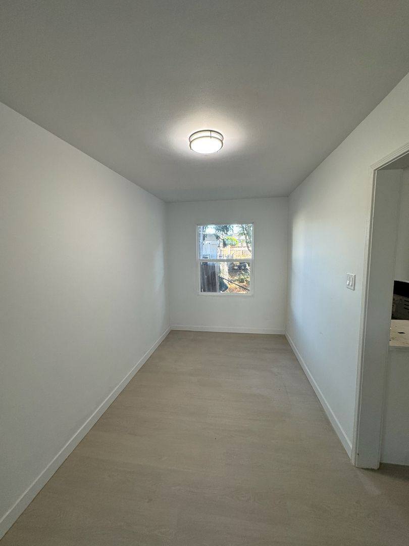 Apartment for rent at 11722 Riverside Dr, Valley Village, CA 91607