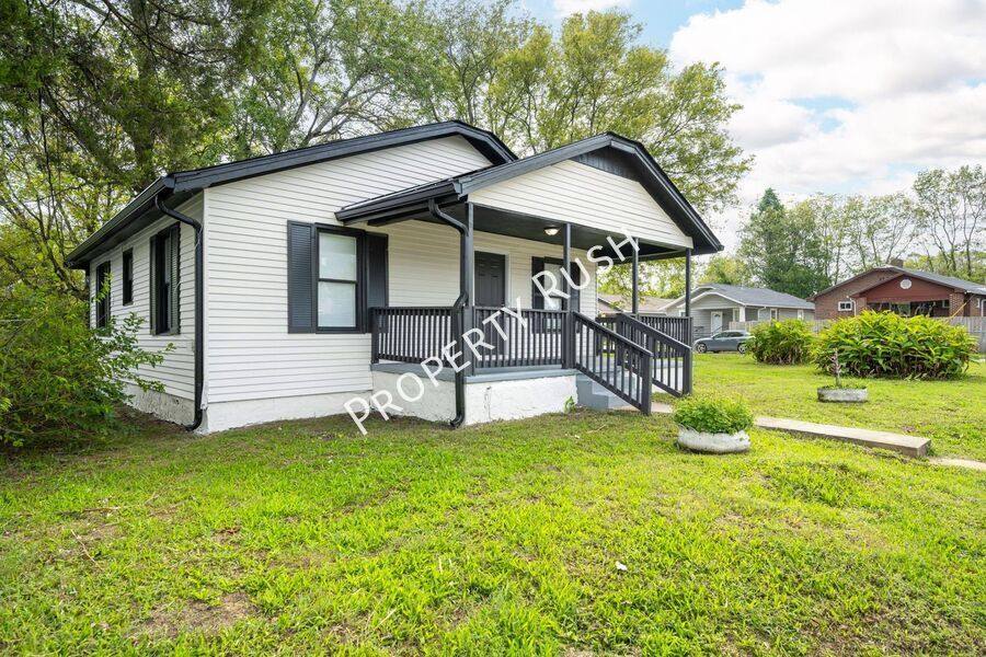 House for rent at 3818 Chandler Ave, Chattanooga, TN 37410