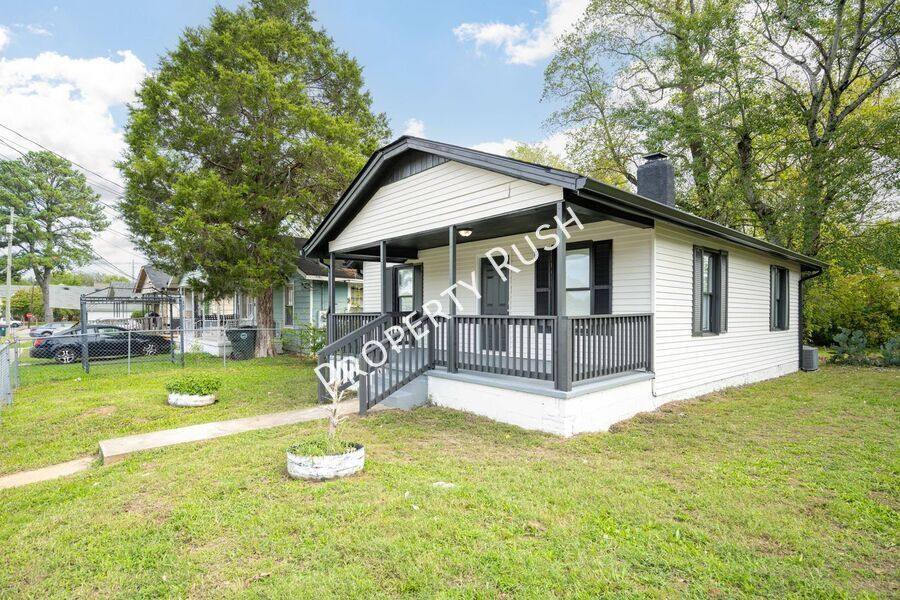 House for rent at 3818 Chandler Ave, Chattanooga, TN 37410