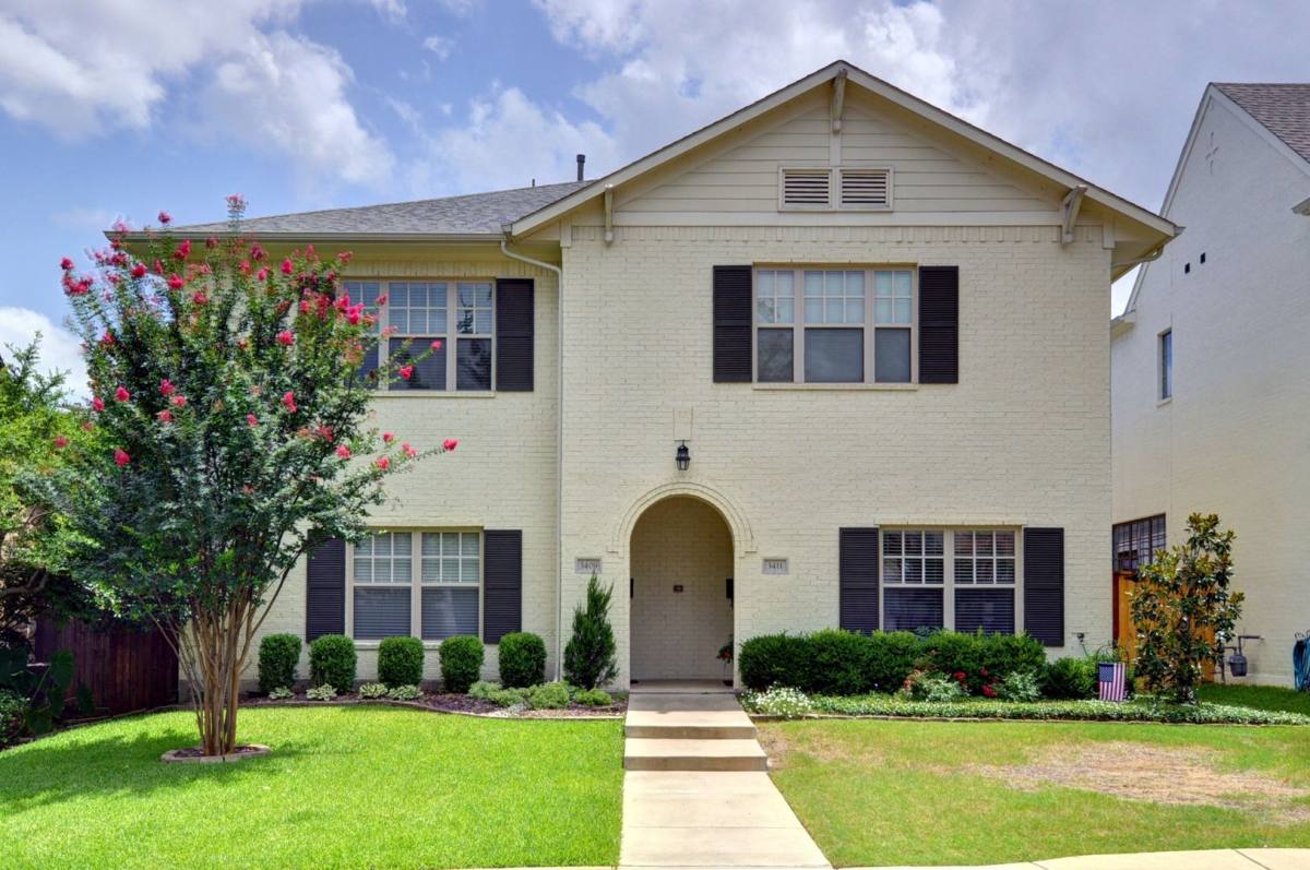 Townhouse for rent at 3409 Hamilton Ave, Fort Worth, TX 76107