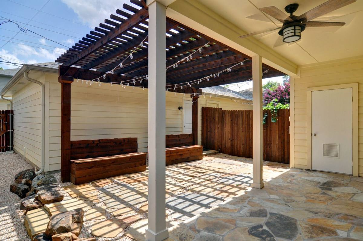 Townhouse for rent at 3409 Hamilton Ave, Fort Worth, TX 76107