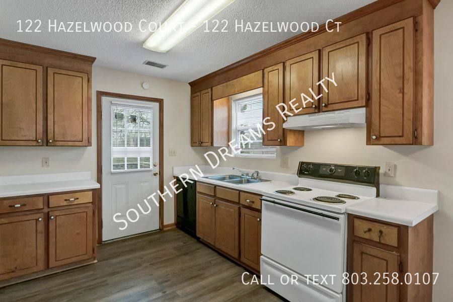 House for rent at 122 Hazelwood Court, Greenwood, SC 29649