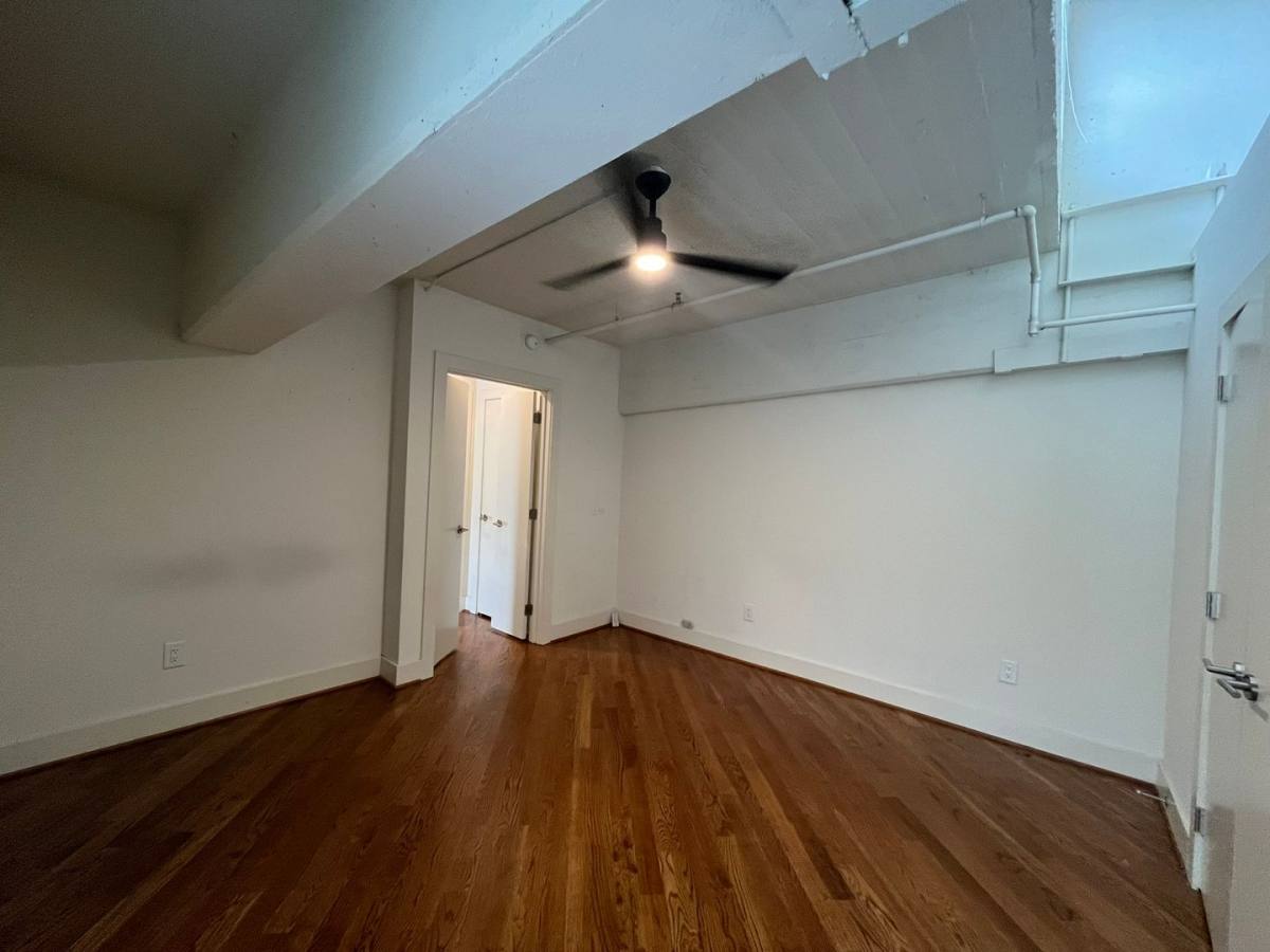 Apartment for rent at 712 12th St, Lynchburg, VA 24504