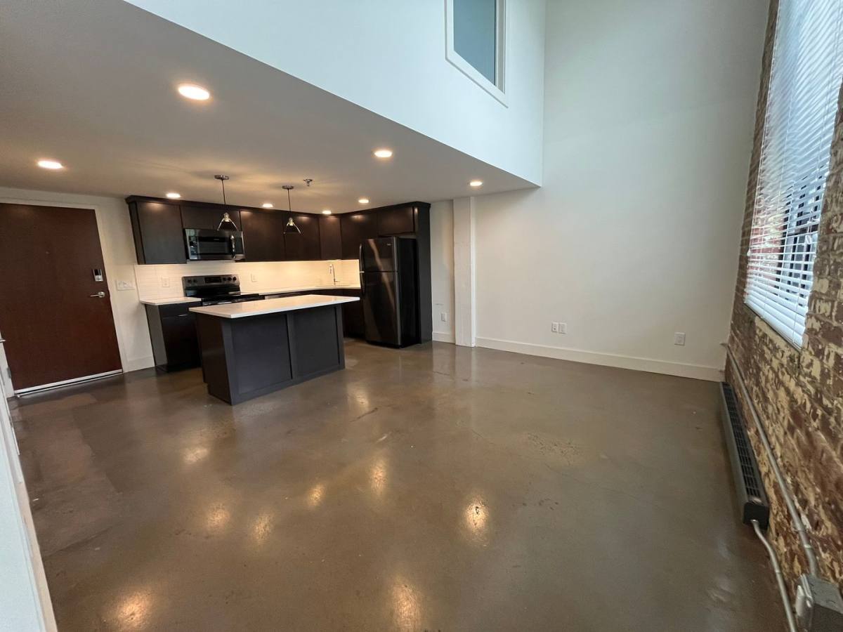 Apartment for rent at 712 12th St, Lynchburg, VA 24504