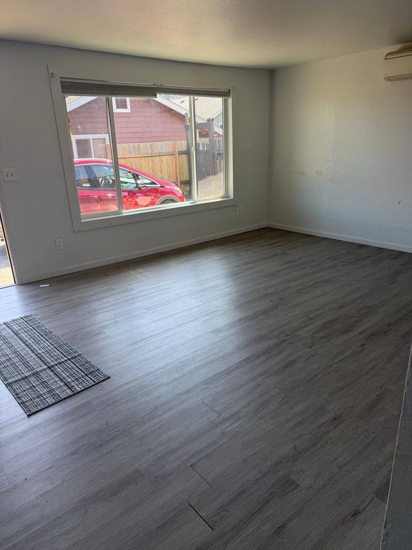 Apartment for rent at 375 Park Ave, Coos Bay, OR 97420