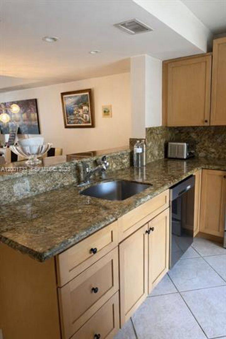 Townhouse for rent at 2661 NE 164th St Th #40, North Miami Beach, FL 33160
