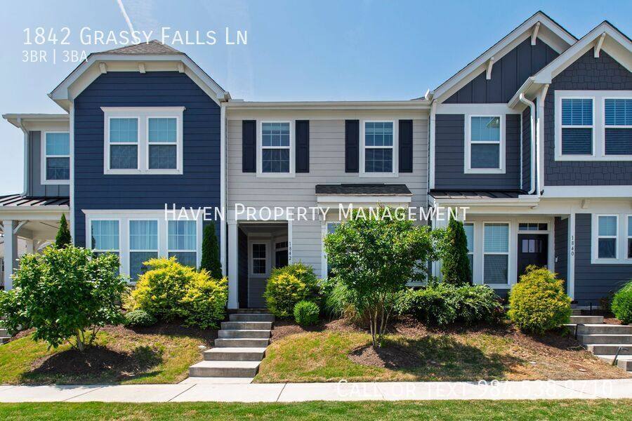 Townhouse for rent at 1842 Grassy Falls Lane, Wendell, NC 27591
