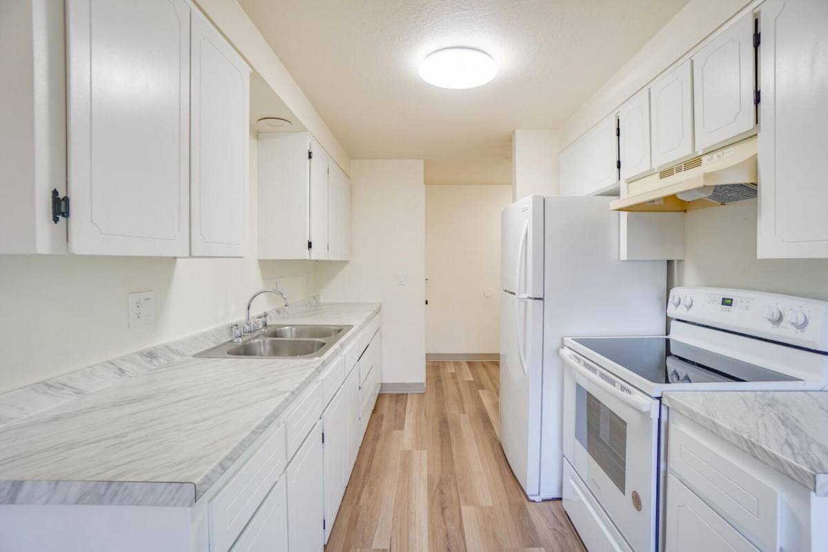 Apartment for rent at 958 NW Sycamore Ave, Corvallis, OR 97330