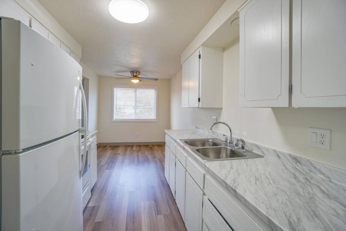 Apartment for rent at 958 NW Sycamore Ave, Corvallis, OR 97330