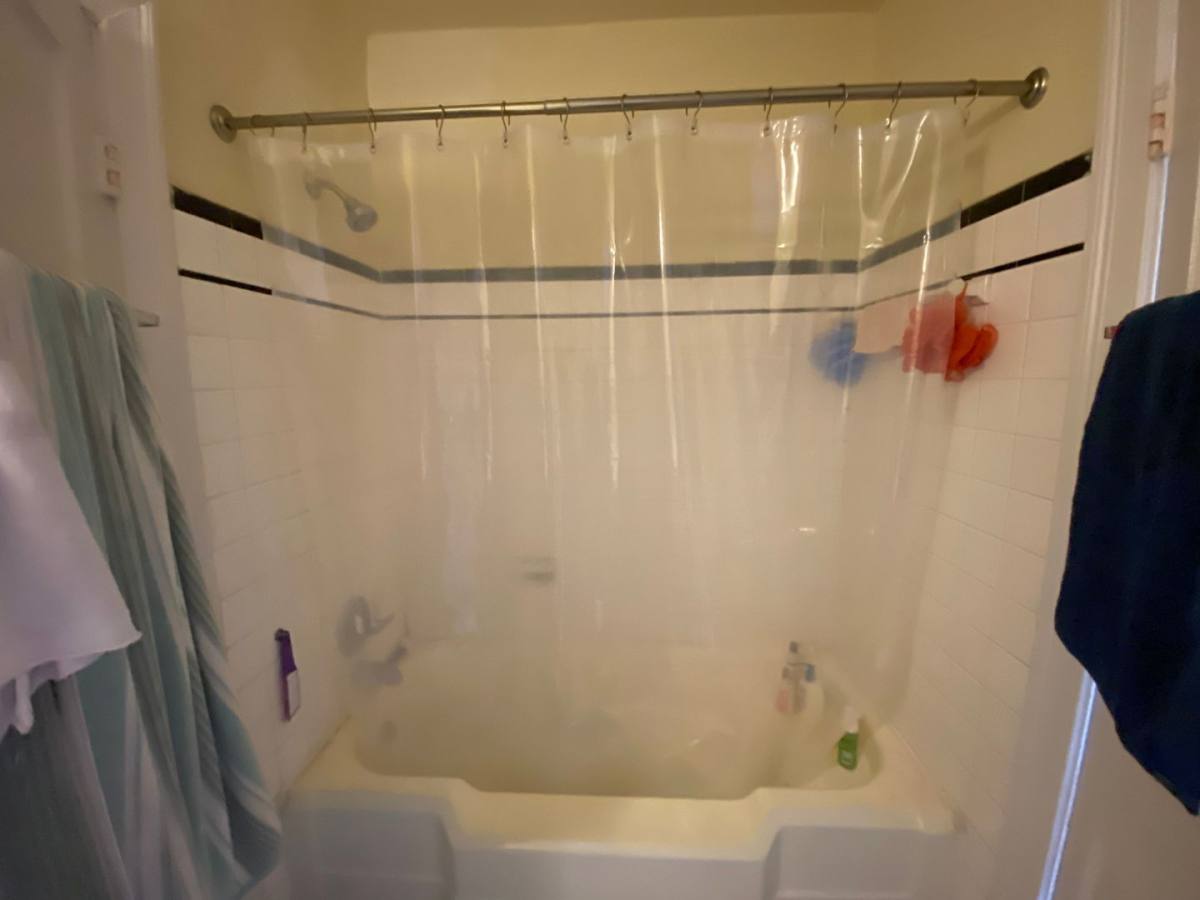 Apartment for rent at 3218 W Grace St, Richmond, VA 23221
