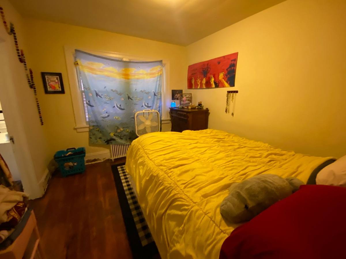 Apartment for rent at 3218 W Grace St, Richmond, VA 23221