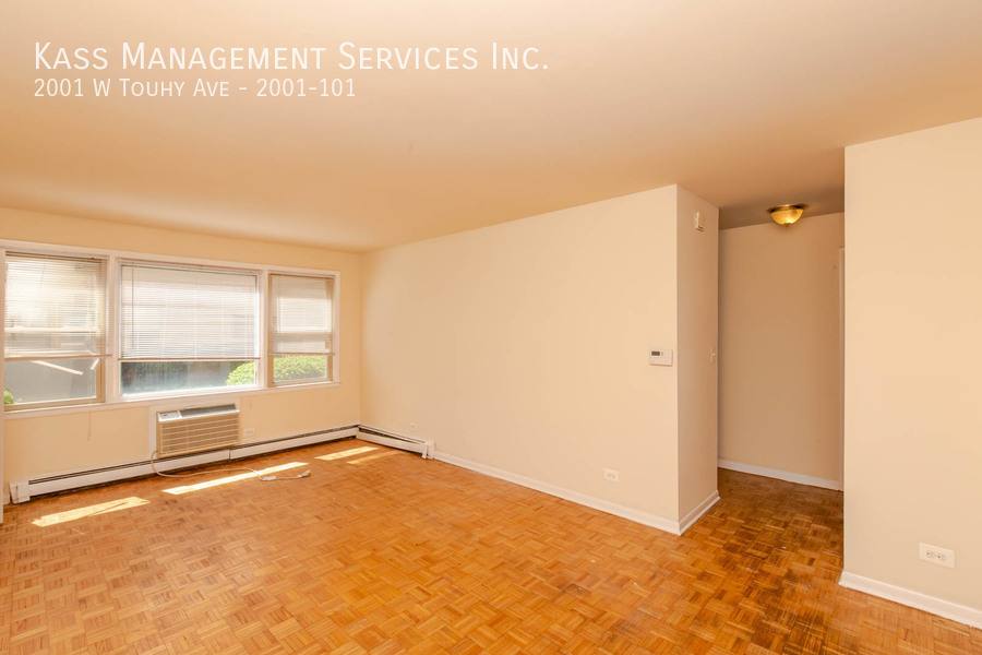 Apartment for rent at 2001 W Touhy Ave #101, Chicago, IL 60645