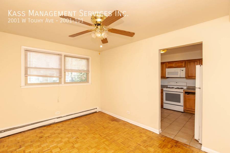Apartment for rent at 2001 W Touhy Ave #101, Chicago, IL 60645
