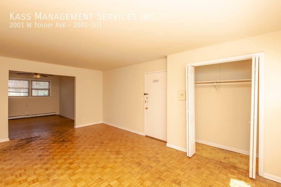 Apartment for rent at 2001 W Touhy Ave #101, Chicago, IL 60645