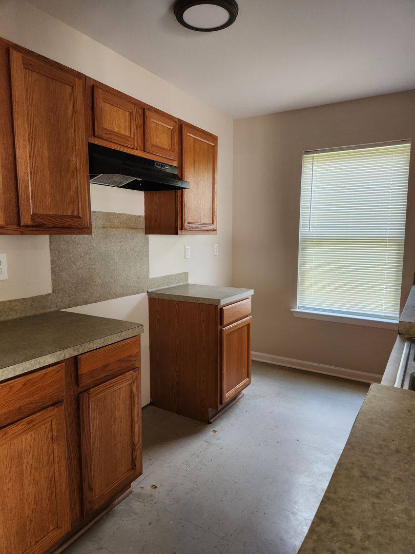 House for rent at 1327 S 17th St, Baton Rouge, LA 70802