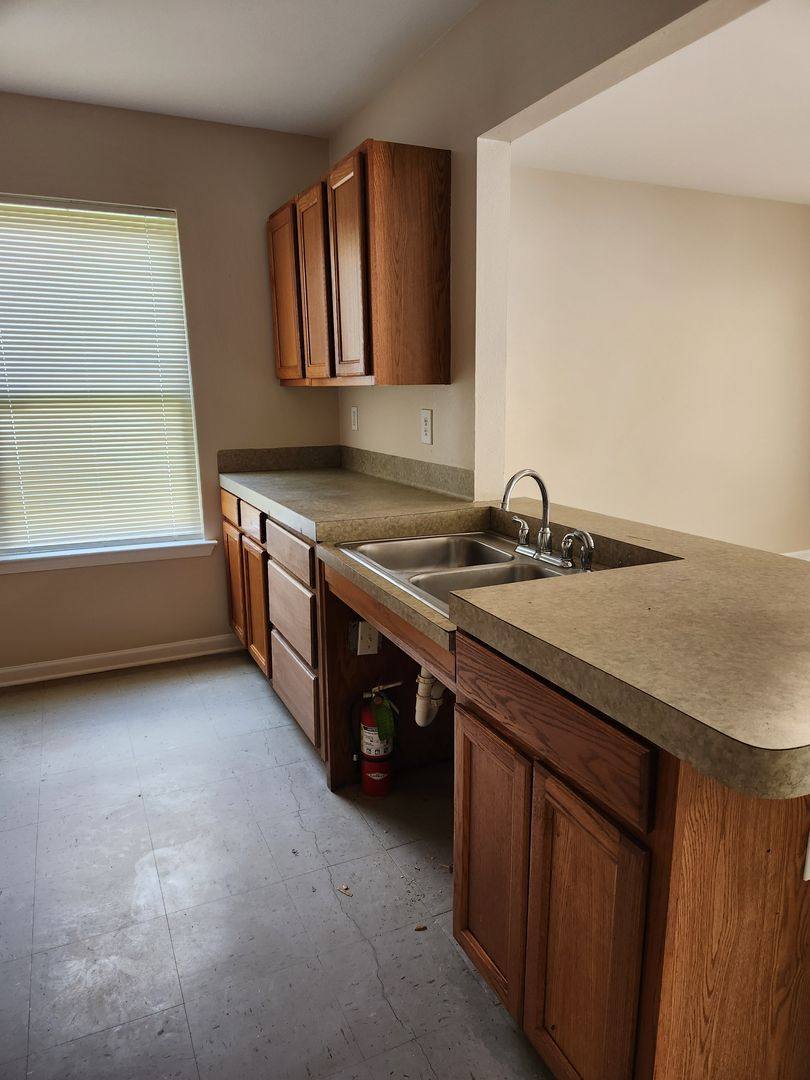 House for rent at 1327 S 17th St, Baton Rouge, LA 70802