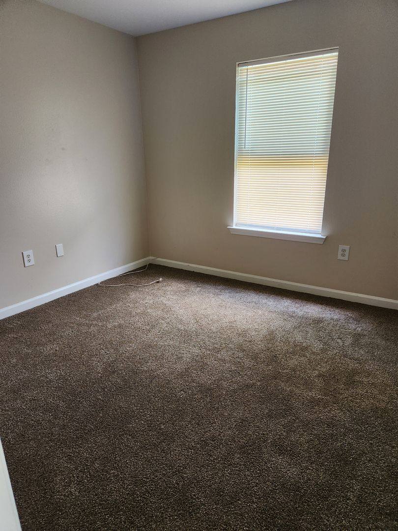 House for rent at 1327 S 17th St, Baton Rouge, LA 70802