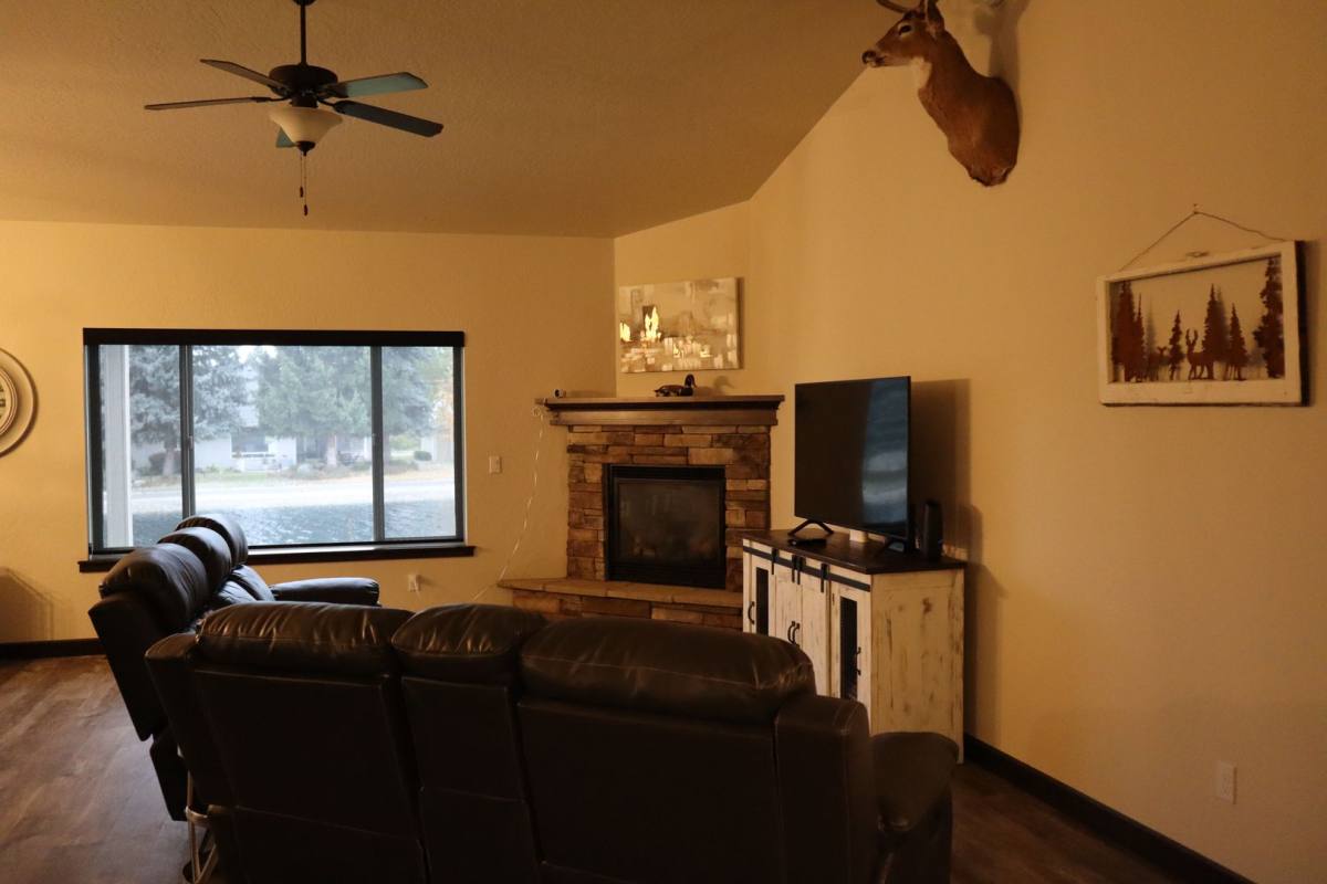 House for rent at 2649 N Side Saddle Lane, Post Falls, ID 83854