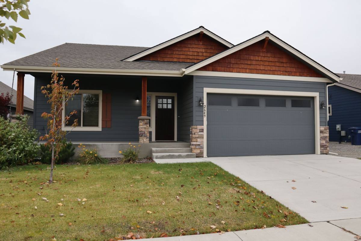 House for rent at 2649 N Side Saddle Lane, Post Falls, ID 83854