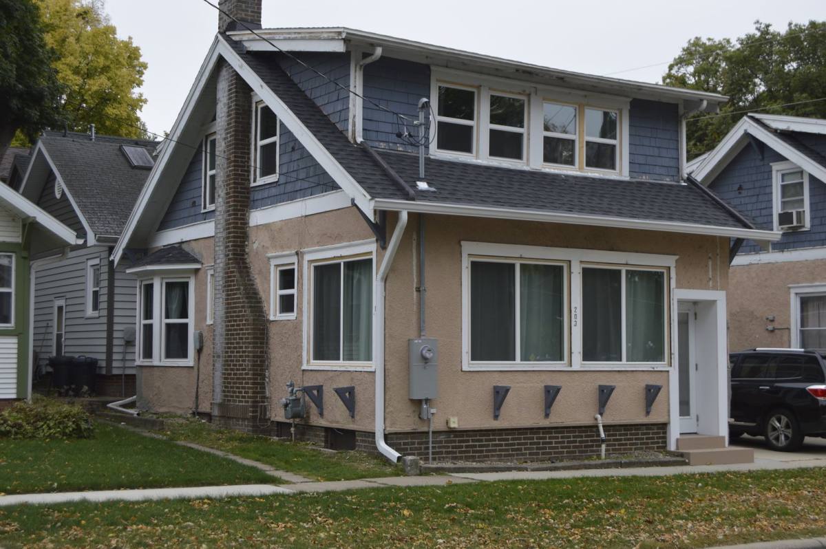 House for rent at 203 4th Ave S, Clear Lake, IA 50428