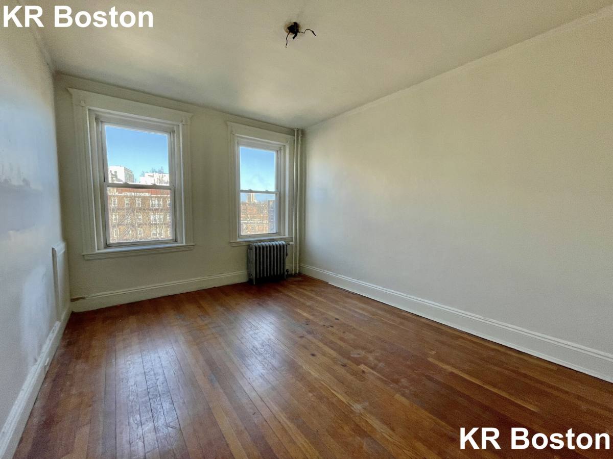 Apartment for rent at 231 Park Dr #24, Boston, MA 02215