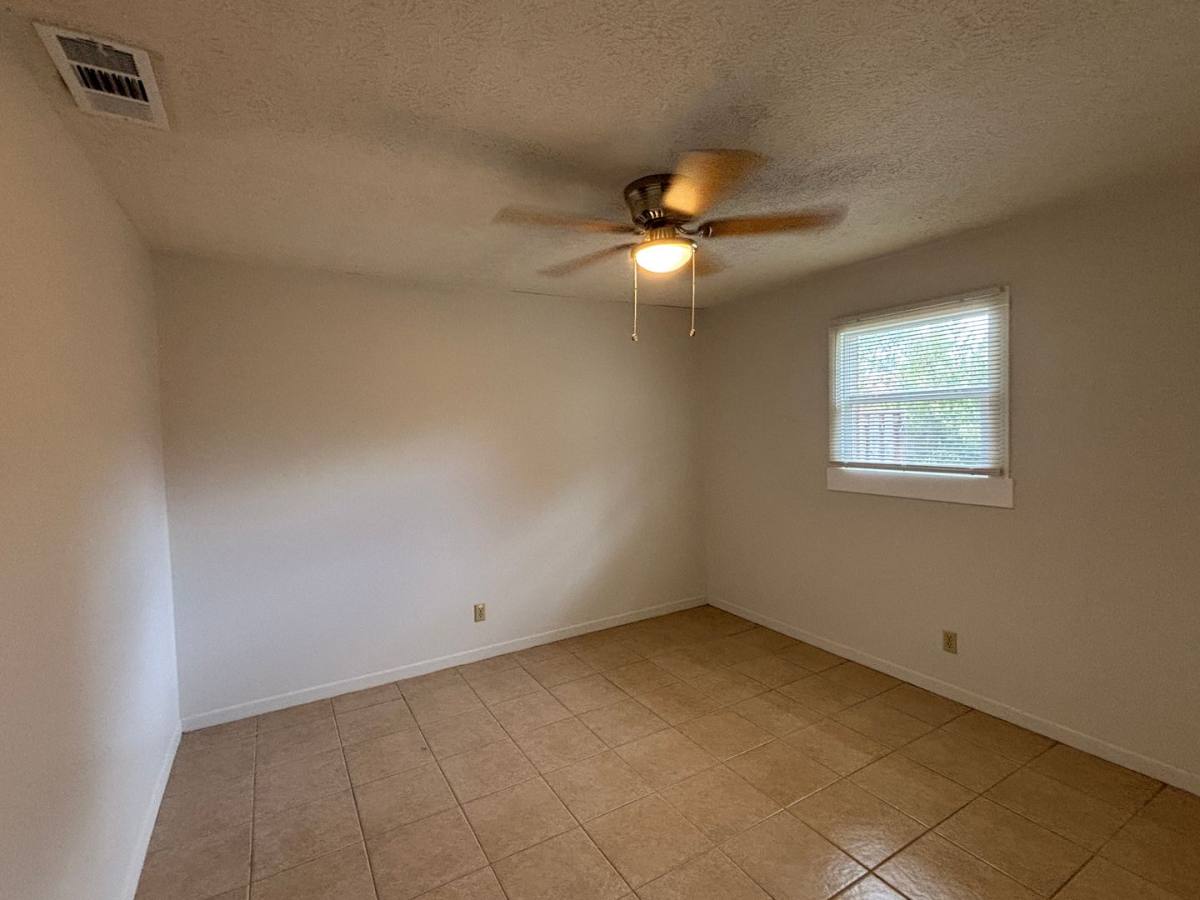 Apartment for rent at 149 N Highway 22-A, Panama City, FL 32404