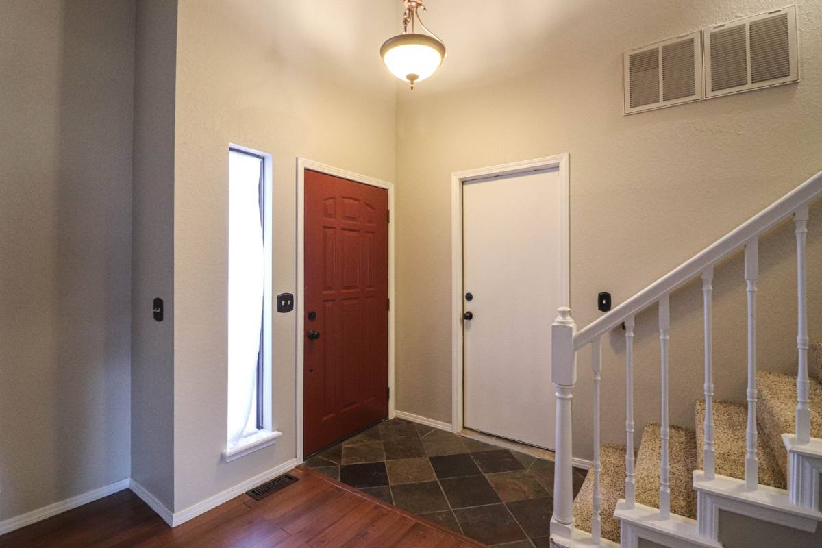 House for rent at 11323 S Ash St, Jenks, OK 74037