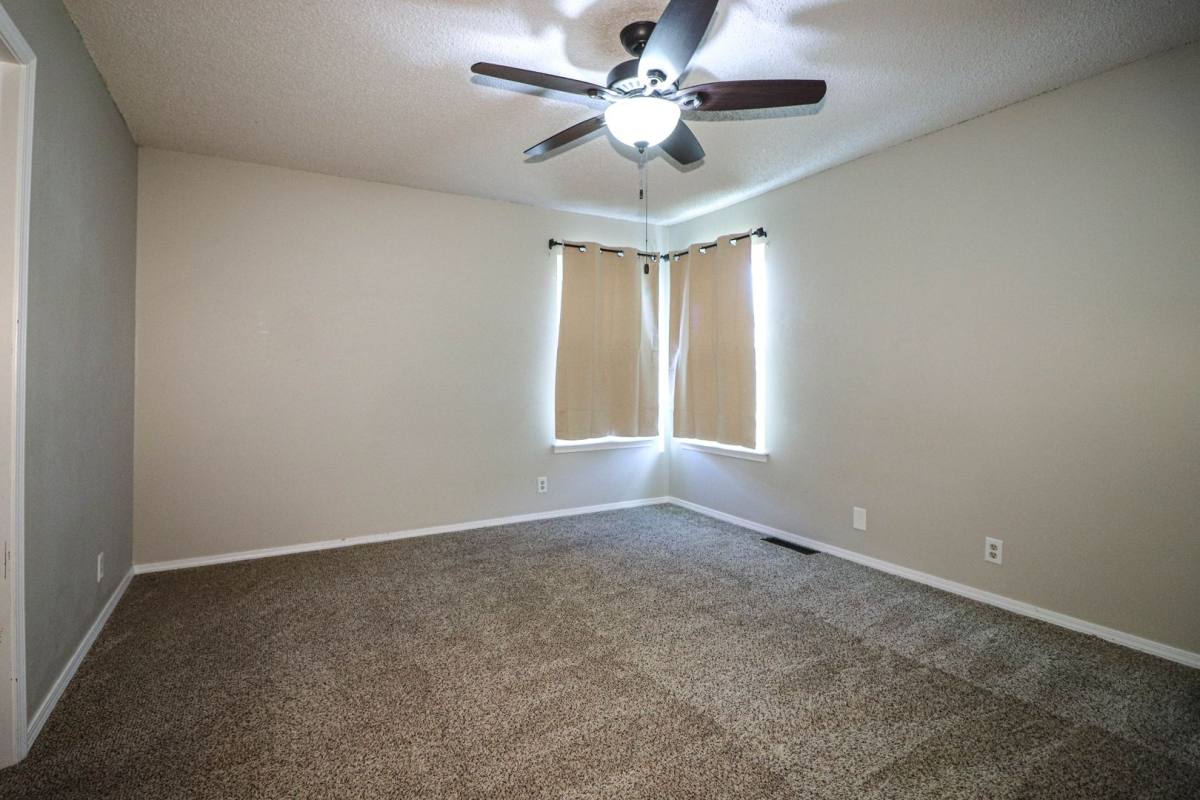 House for rent at 11323 S Ash St, Jenks, OK 74037