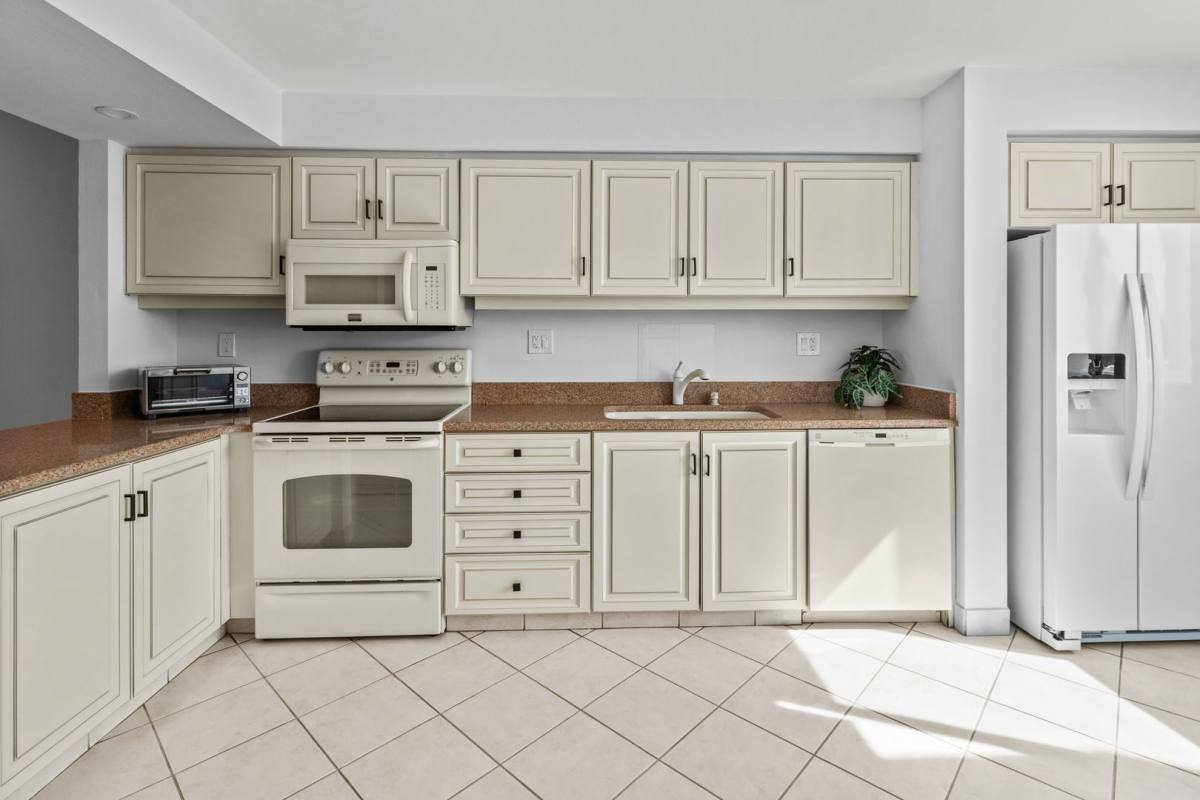 Condo for rent at 724 Bayport Way, Longboat Key, FL 34228