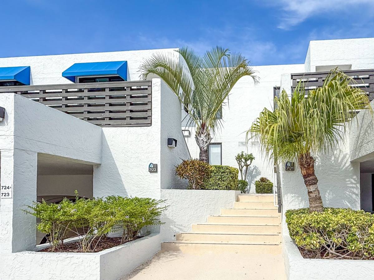 Condo for rent at 724 Bayport Way, Longboat Key, FL 34228