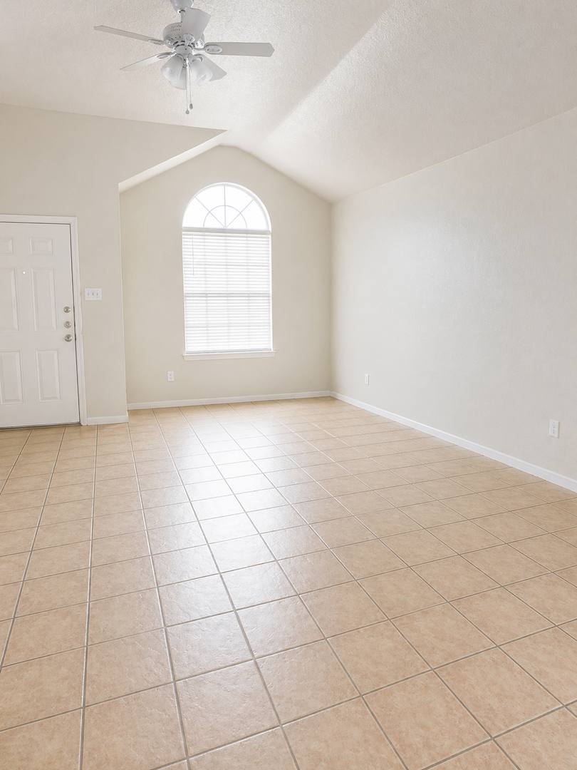 Townhouse for rent at 2107 Charleston Court, Killeen, TX 76542