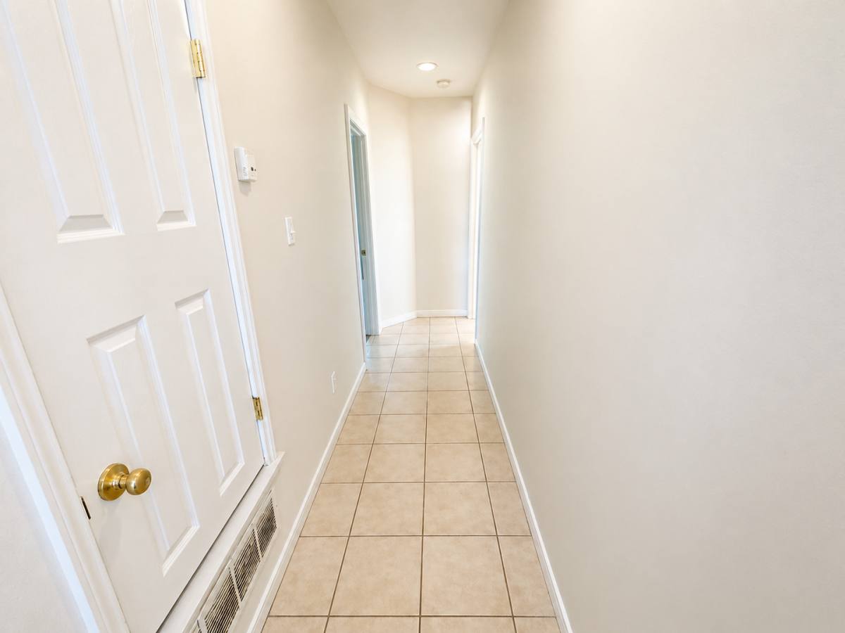 Townhouse for rent at 2107 Charleston Court, Killeen, TX 76542