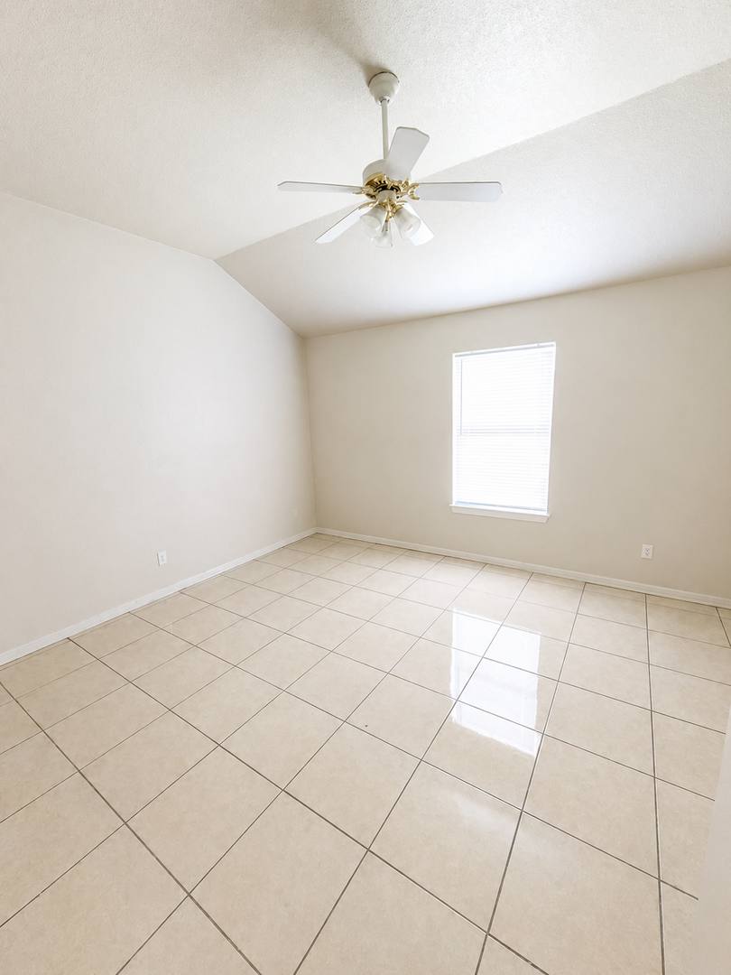 Townhouse for rent at 2107 Charleston Court, Killeen, TX 76542