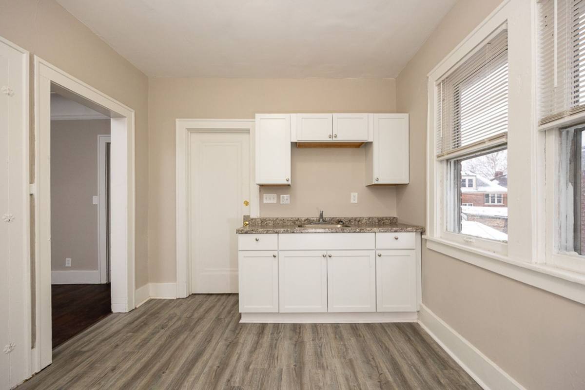 Apartment for rent at 3209 & 3211 Pasadena, Detroit, MI 48238