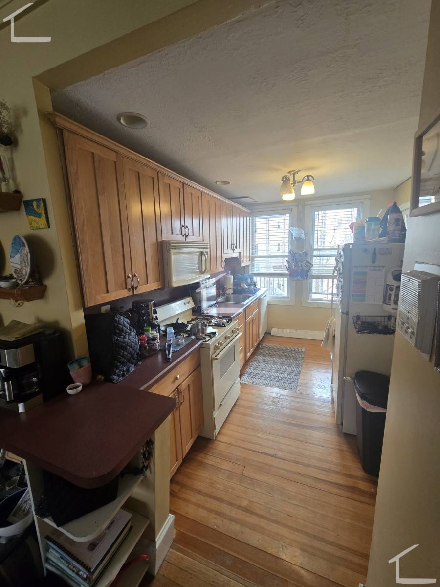 Apartment for rent at 1714 Commonwealth Ave #5, Brighton, MA 02135