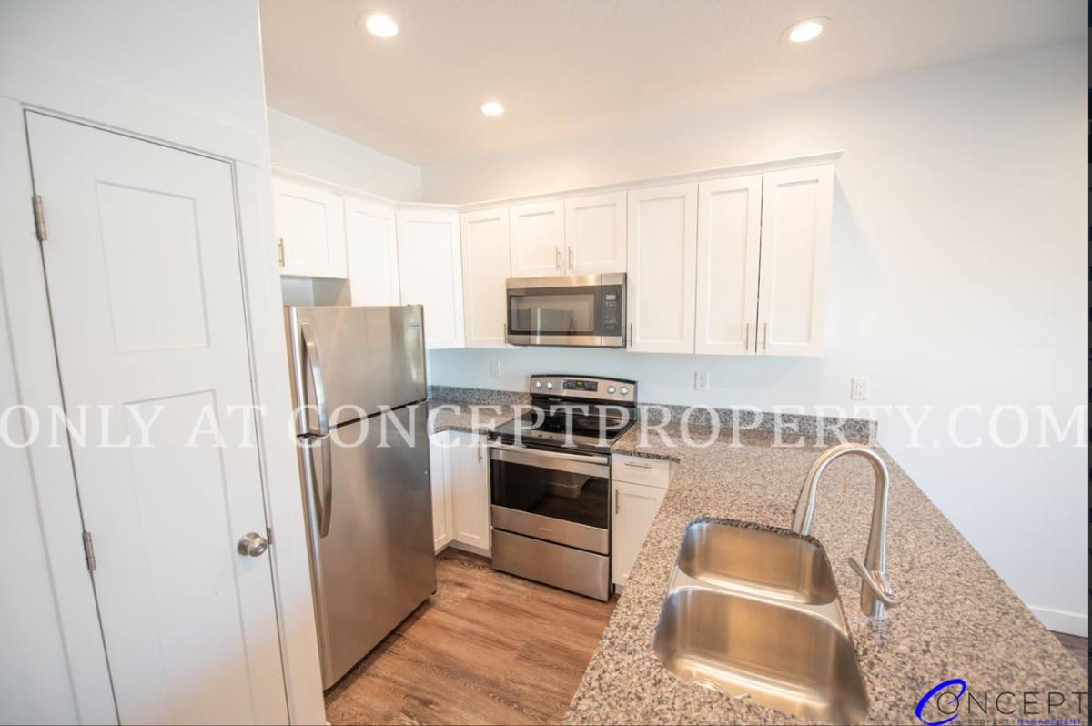 Townhouse for rent at 4999 Harvest Pointe Dr, Ogden, UT 84405