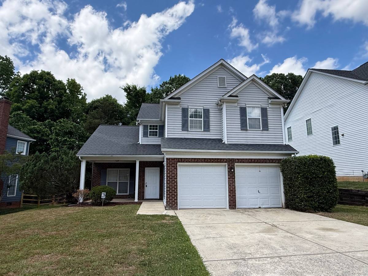 House for rent at 10411 Hellebore Rd, Charlotte, NC 28213