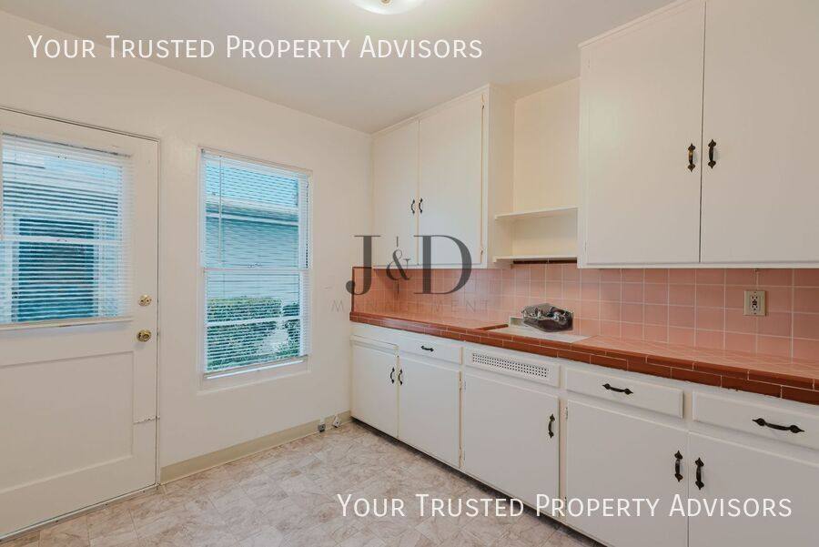 Apartment for rent at 4392 Louisiana St, San Diego, CA 92104