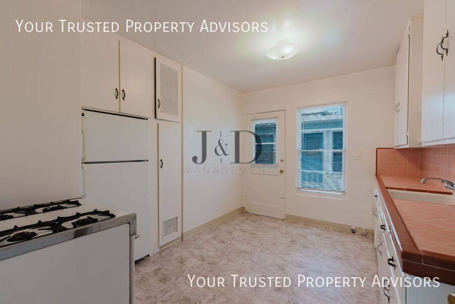 Apartment for rent at 4392 Louisiana St, San Diego, CA 92104