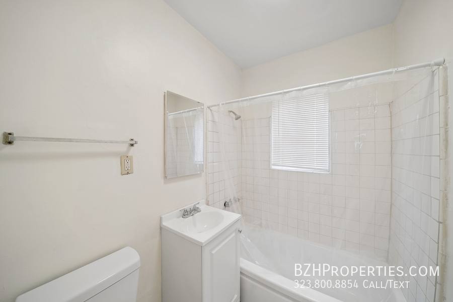 Apartment for rent at 8633 Denver Ave #5, Los Angeles, CA 90044