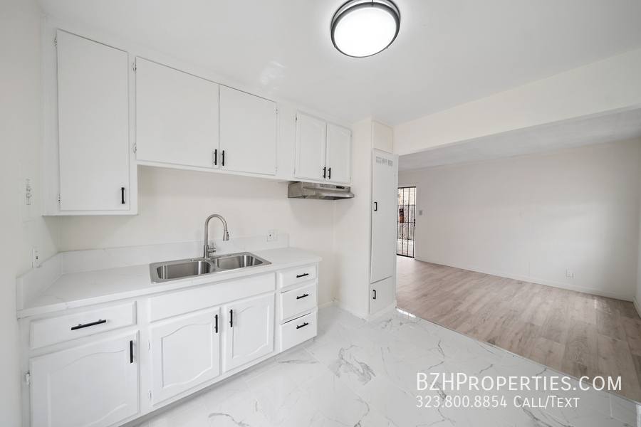 Apartment for rent at 8633 Denver Ave #5, Los Angeles, CA 90044