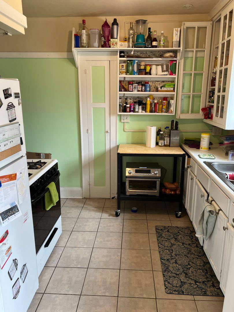 Apartment for rent at 5104 W Wisconsin Ave, Milwaukee, WI 53208