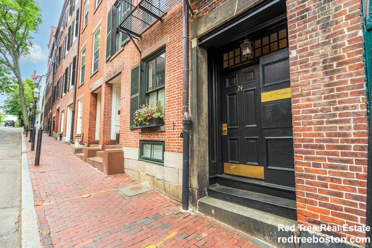 Apartment for rent at 24 Joy St #5, Boston, MA 02114